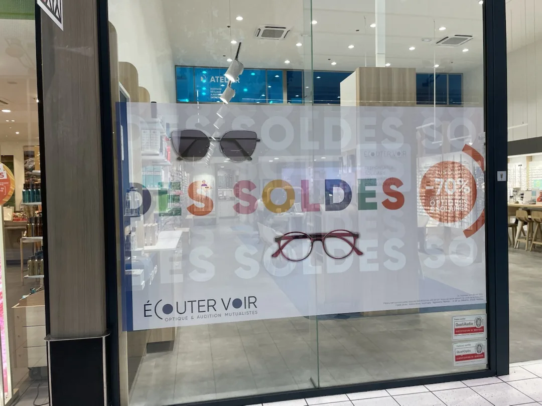 Vitrophanie temporaire, soldes et travaux Rennes