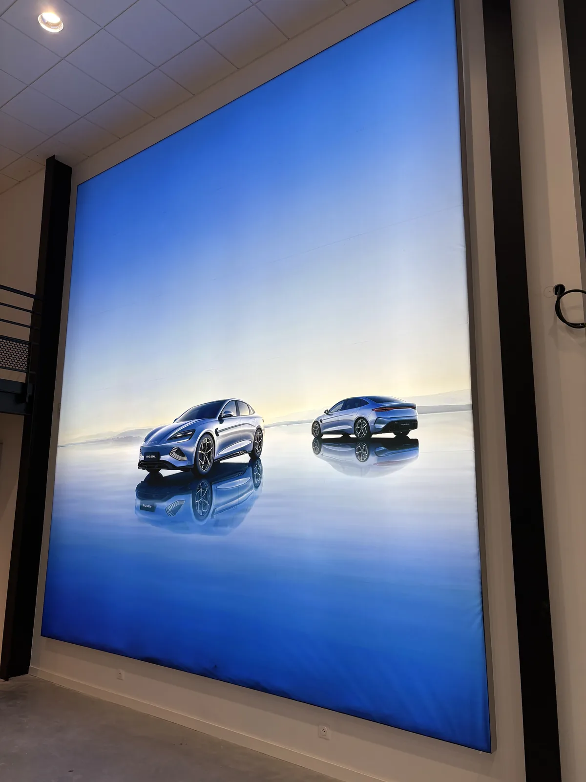 Caisson toile tendue concession automobile BYD