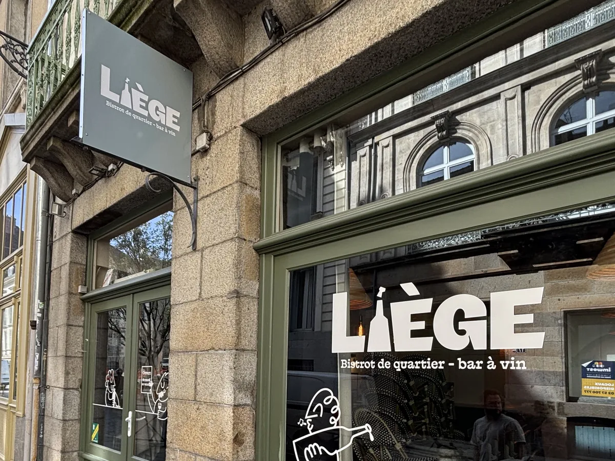 Enseigne drapeau Liège Bistrot Rennes