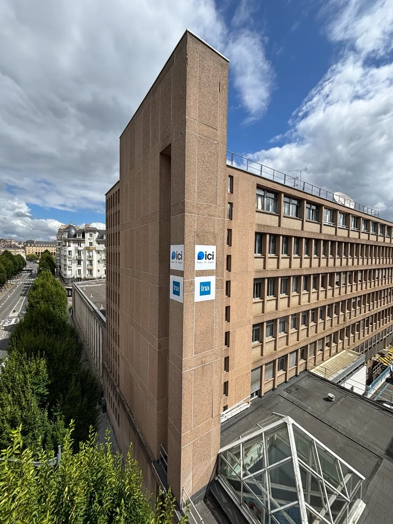 Enseigne entrepôt logistique Mutual Logistics Janzé