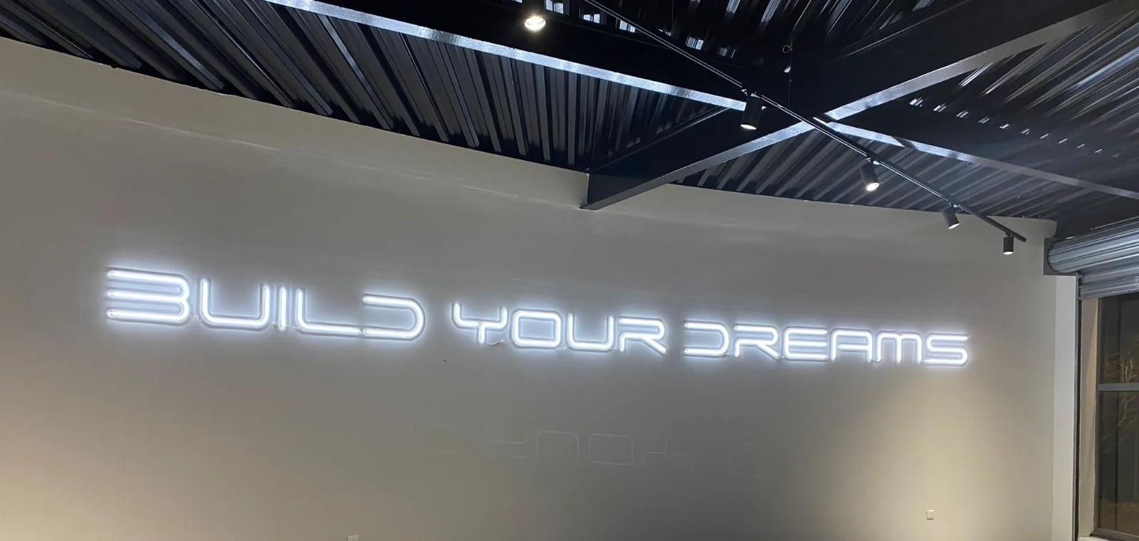 Néon LED texte Cidre, intérieur bar Rennes