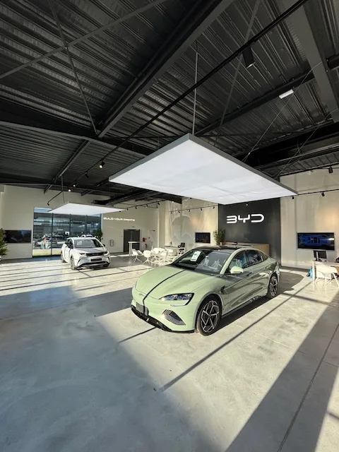Concession automobile BYD Rennes, vue 2