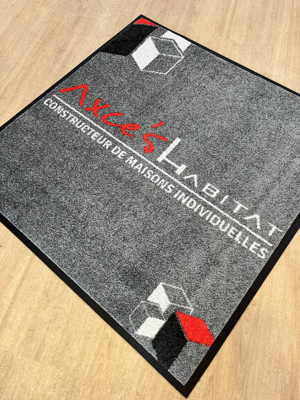 Tapis personnalisé Alice's Habitat, vue 3